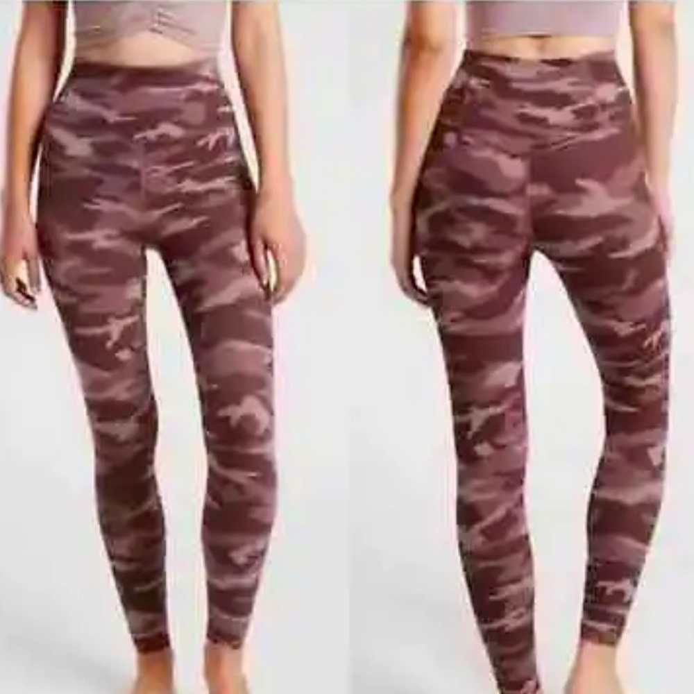 ATHLETA Camo Elation 7/8 Tight Leggings XS Pink Camo Yoga Workout Pants